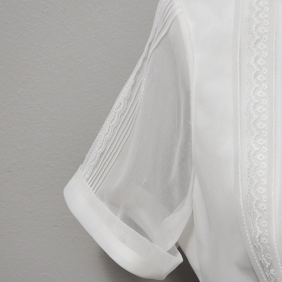 Vintage Pat MacKay 50s white pleated lace trim button back blouse size 36 - Picture 3 of 11